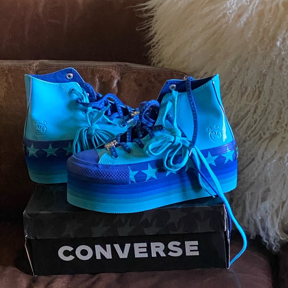 NWT CONVERSE MILEY CYRUS X WMNS CHUCK TAYLOR ALL STAR PLATFORM